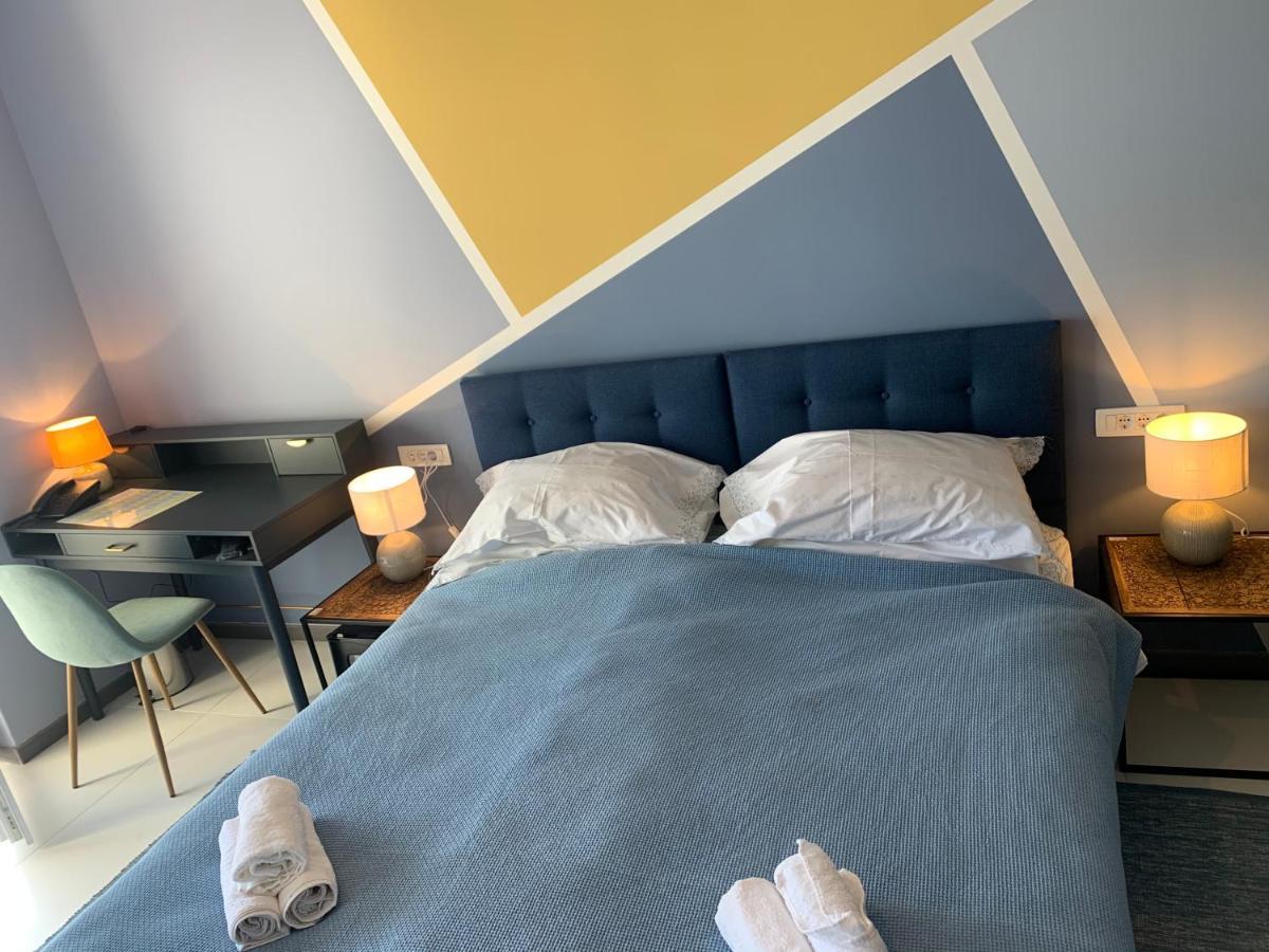 Hotel Elu Iris 스플리트 외부 사진